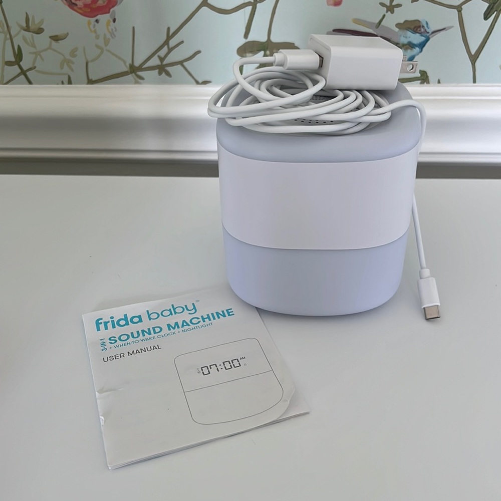 NEW Fridababy 3-in-1 Sound Machine + When to Wake Clock and Nightlight